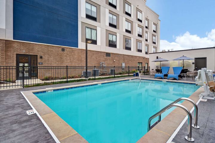 Pool 7 of 50
