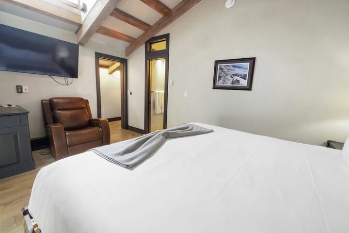 The Lodge at Vail a RockResort by Vail Resorts