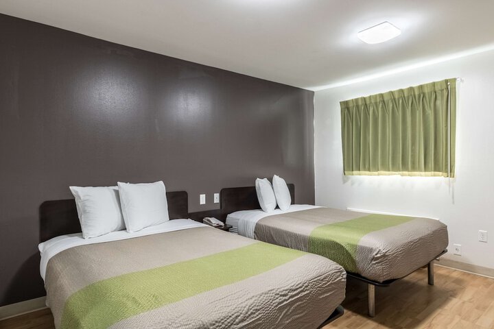 Room 30 of 42
