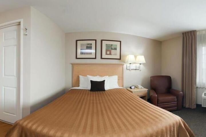 Room 15 of 28