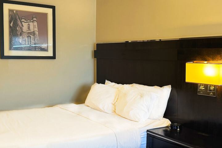 Riviera Inn and Suites 1000 Islands