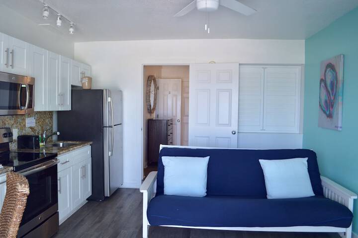 Room 112 of 198