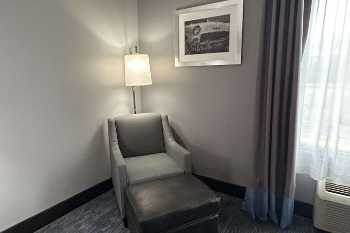 Room 30 of 40