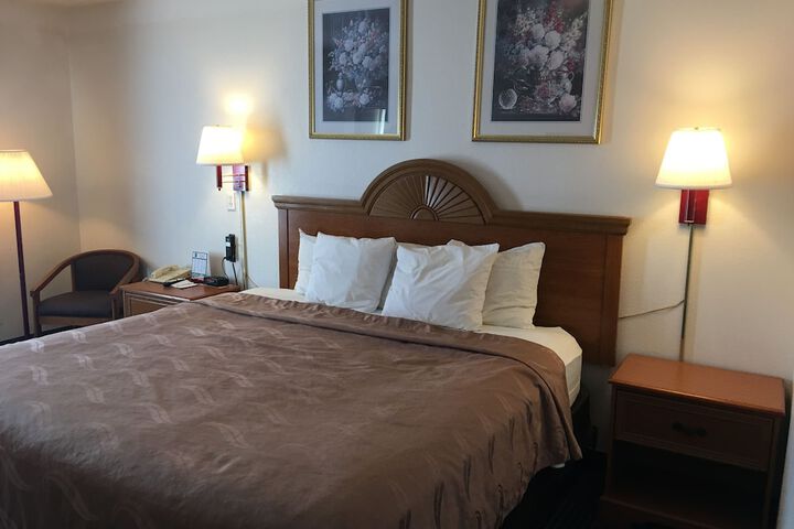 Room 47 of 62