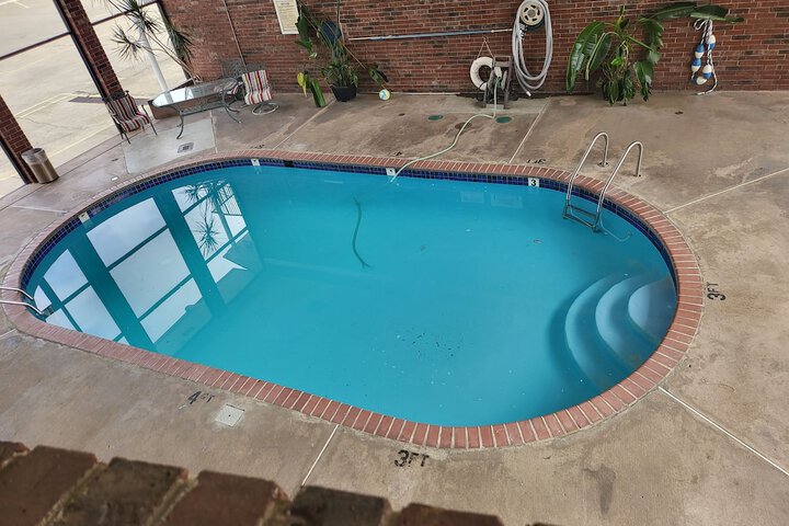 Pool 2 of 21