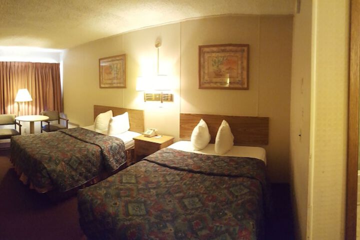 Room 24 of 40