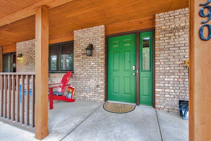 5BD Mountain Getawayhot Tub & Foosball