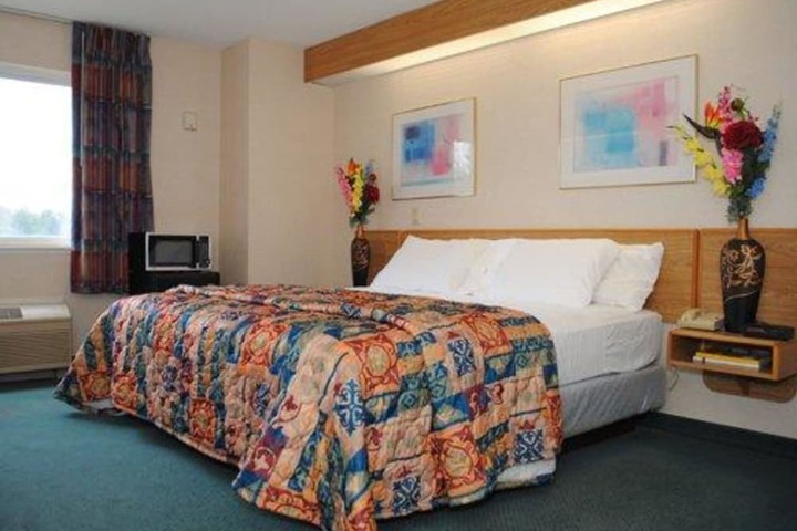 Room 14 of 19