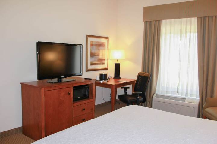 Room 11 of 48