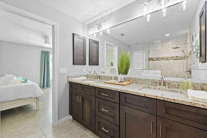 Englewood Vacation Rental w / Private Heated Pool!