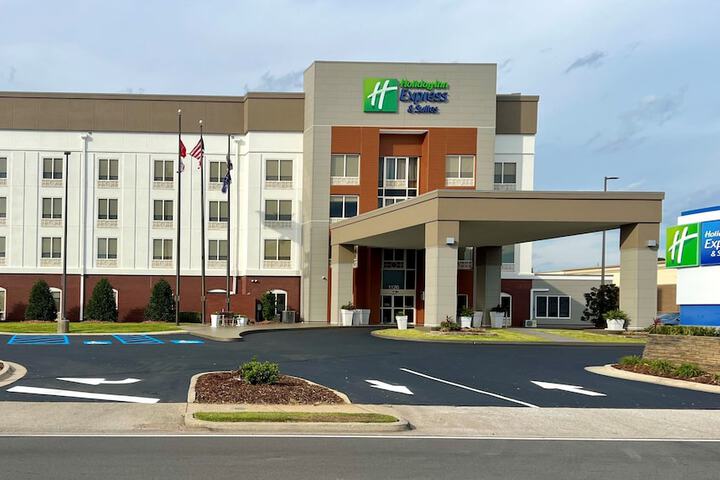 Holiday Inn Express & Suites Tuscaloosa-University by IHG