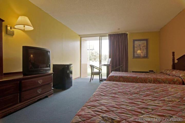 AMERICAS BEST VALUE INN-DILLON
