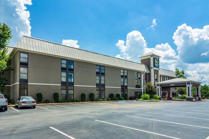 Hotel 3 of 31