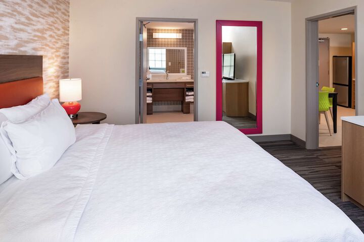 Room 43 of 66