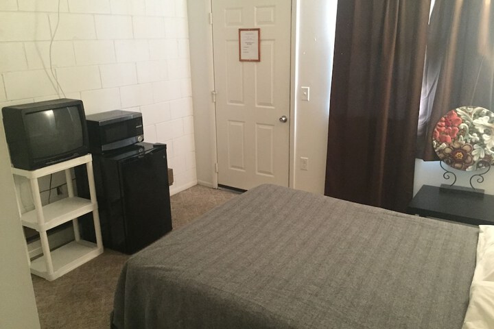 Three Rivers Motel