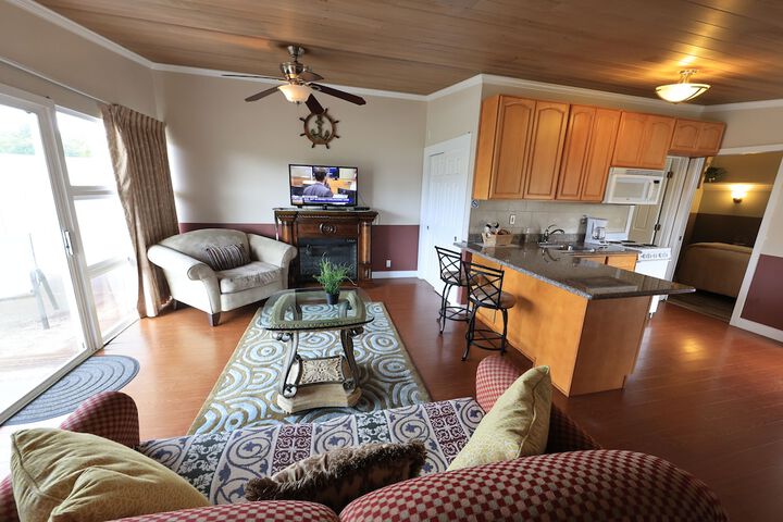 Beachwood Condos & Resort