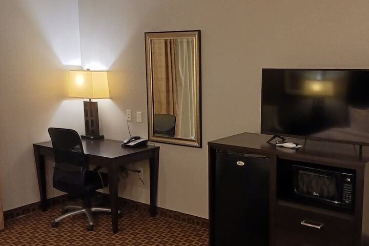 Room 23 of 29