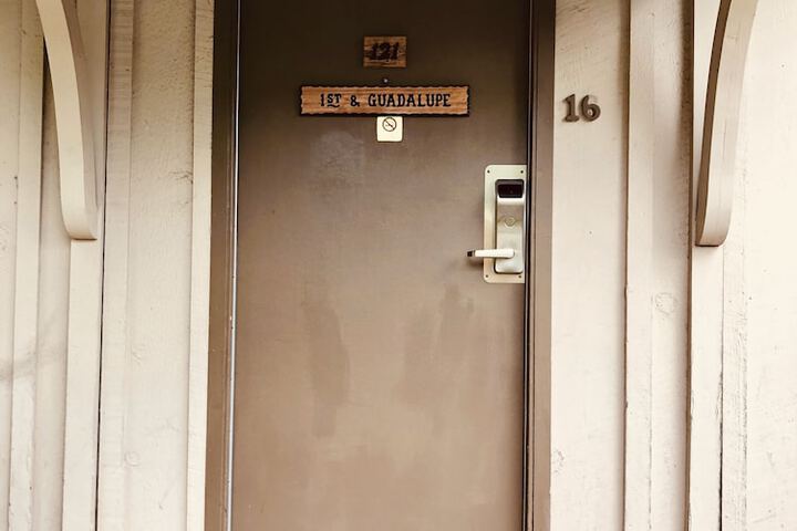 Hotel 5 of 88
