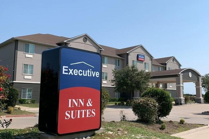 Hotel 1 of 14
