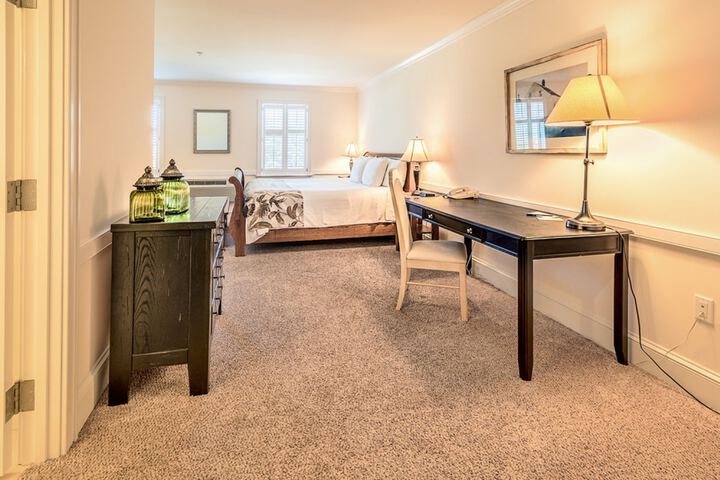 Room 21 of 80