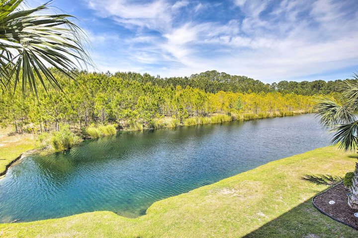 Little River Condo w / Pool 6 Mi to Beach!