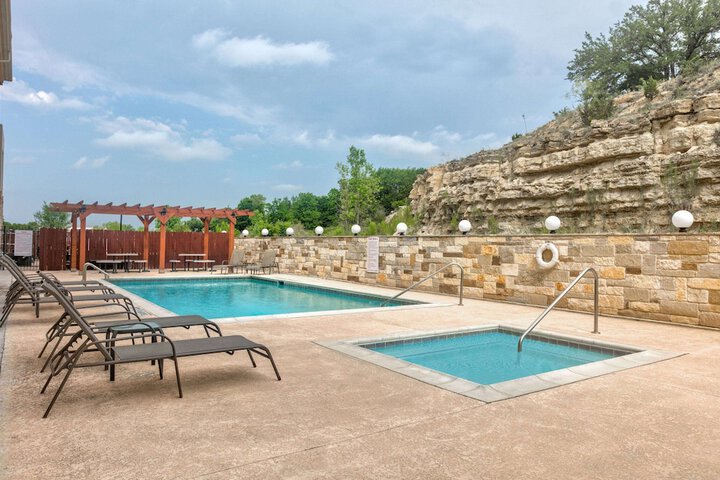 Pool 5 of 26
