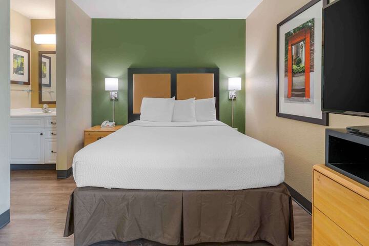 Room 20 of 27