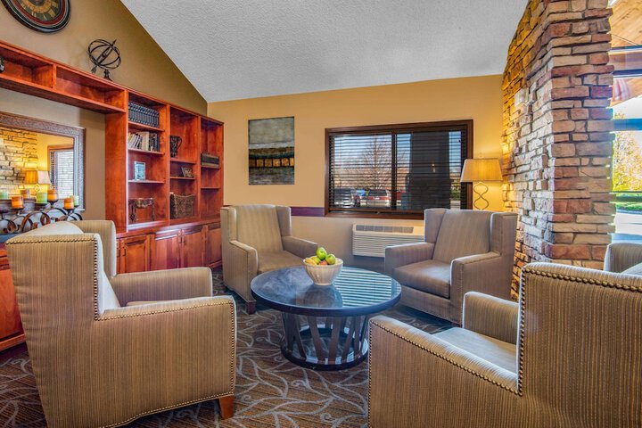 Hotel Interior 10 of 67
