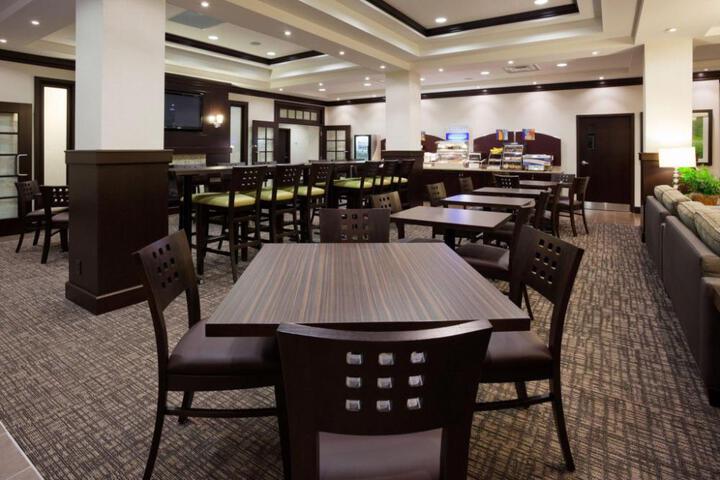 Holiday Inn Express & Suites New Liskeard by IHG