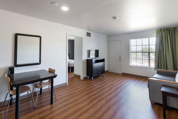Room 21 of 41
