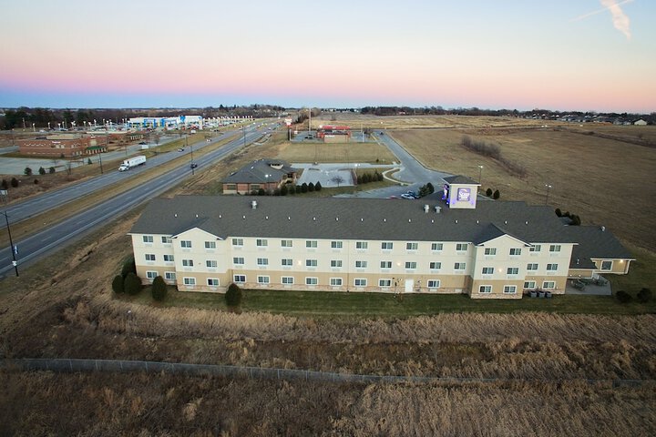 Sleep Inn & Suites Pleasant Hill - Des Moines