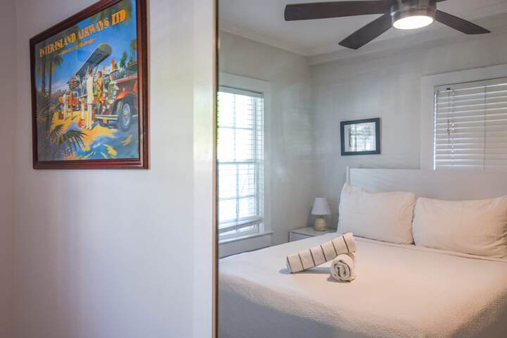 Room 32 of 50
