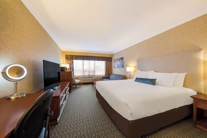 Room 30 of 56