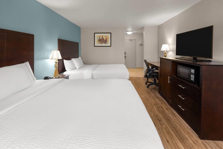 Wyndham Garden Romulus Detroit Metro Airport