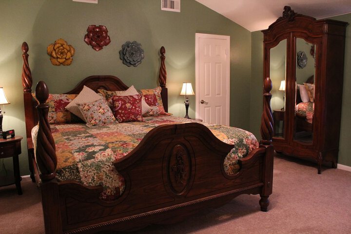 Maple Creek Bed and Breakfast