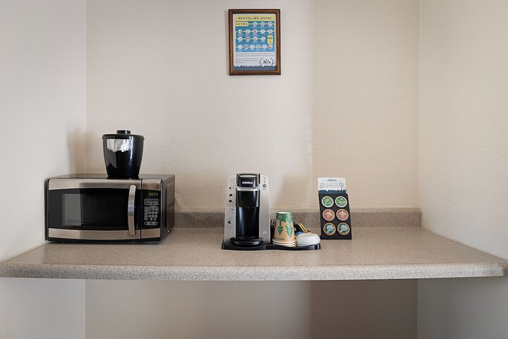 Breakfast/Coffee Service 109 of 130
