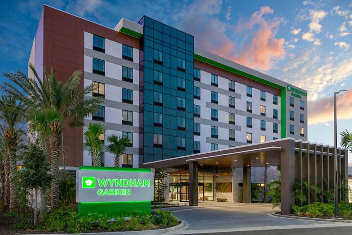 Hotel 2 of 34