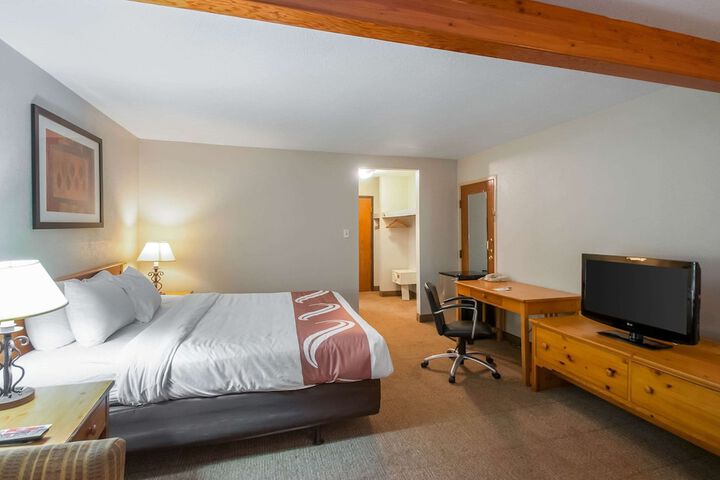 Room 13 of 26