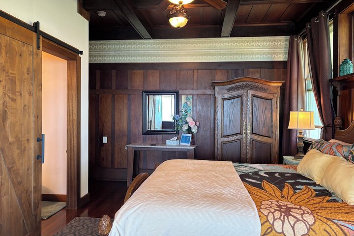 Hilo Bay Oceanfront B & B