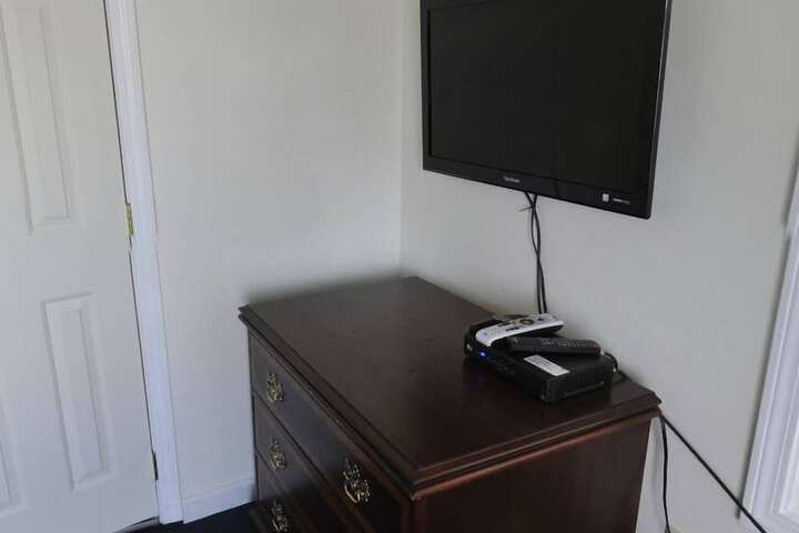 Room 25 of 34