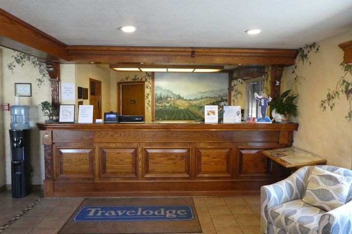 Hotel Interior 8 of 36