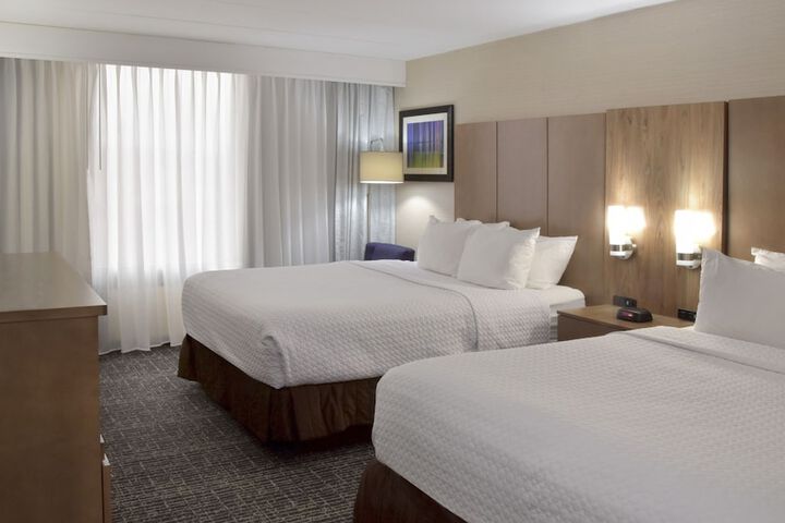 Crowne Plaza Cleveland Airport by IHG