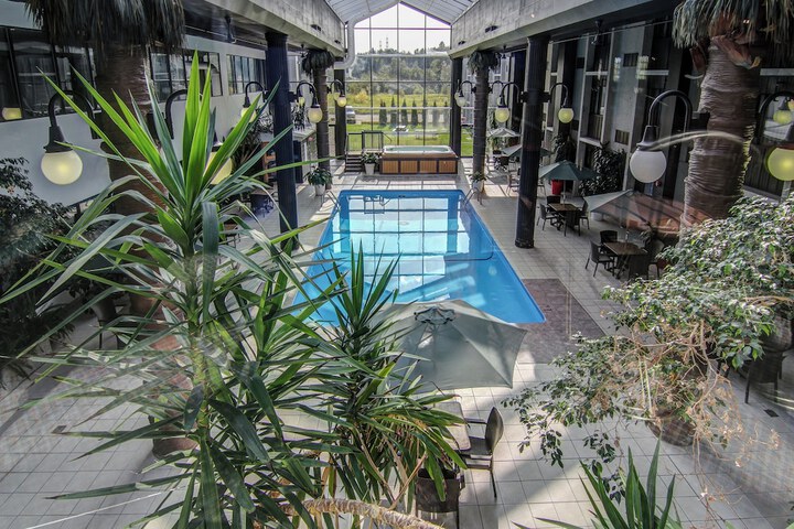 Pool 18 of 127