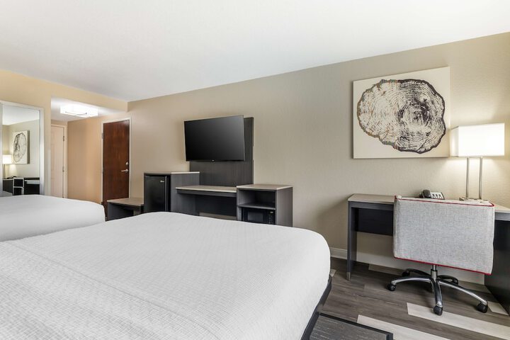 Room 21 of 39