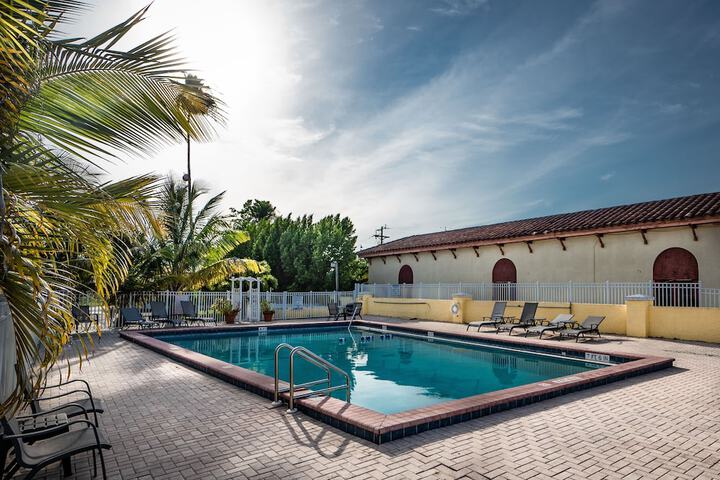 Pool 6 of 75