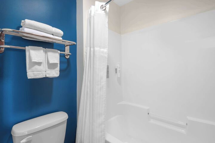Room 30 of 59
