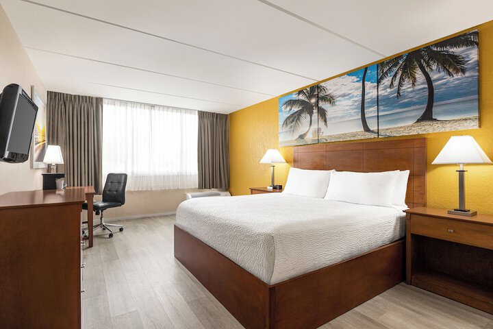 Room 30 of 54