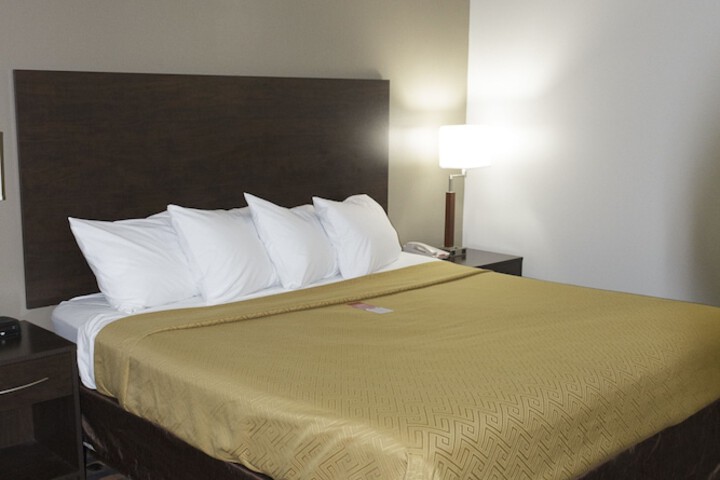 Econo Lodge Milwaukee Airport