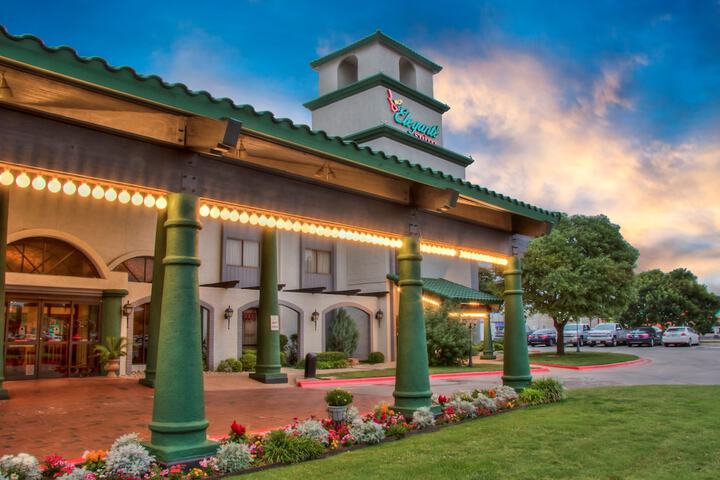 MCM Elegante Suites Abilene