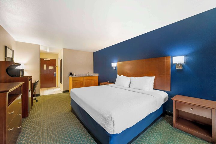 Best Western Parker Inn